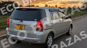 Toyota Raum 1.5 FWD 2004 Silver