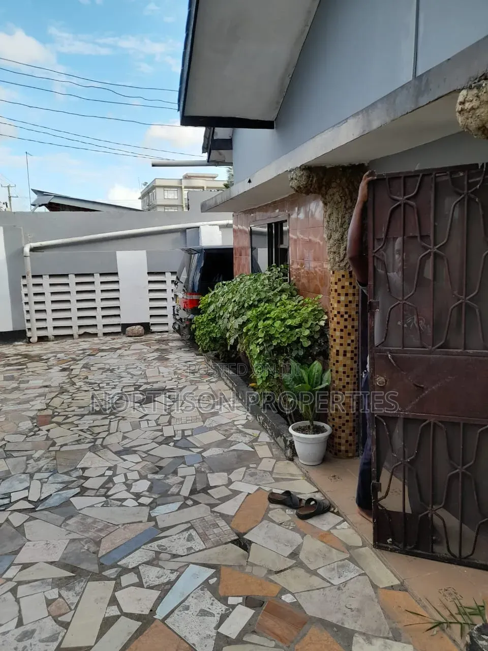 5bdrm House in Msasani for rent