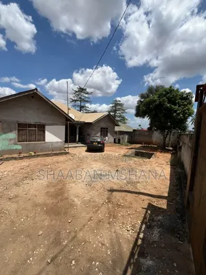 5bdrm House in Private Property, Segerea for sale