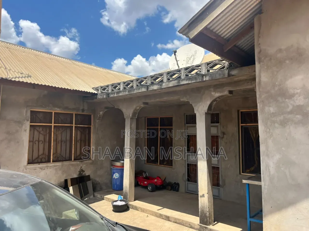 5bdrm House in Private Property, Segerea for sale
