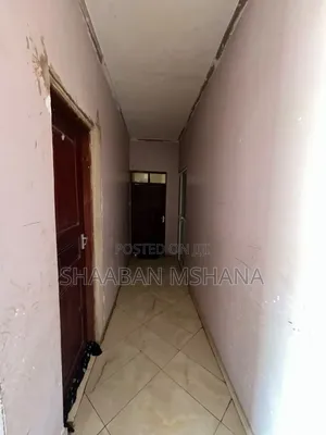 5bdrm House in Private Property, Segerea for sale