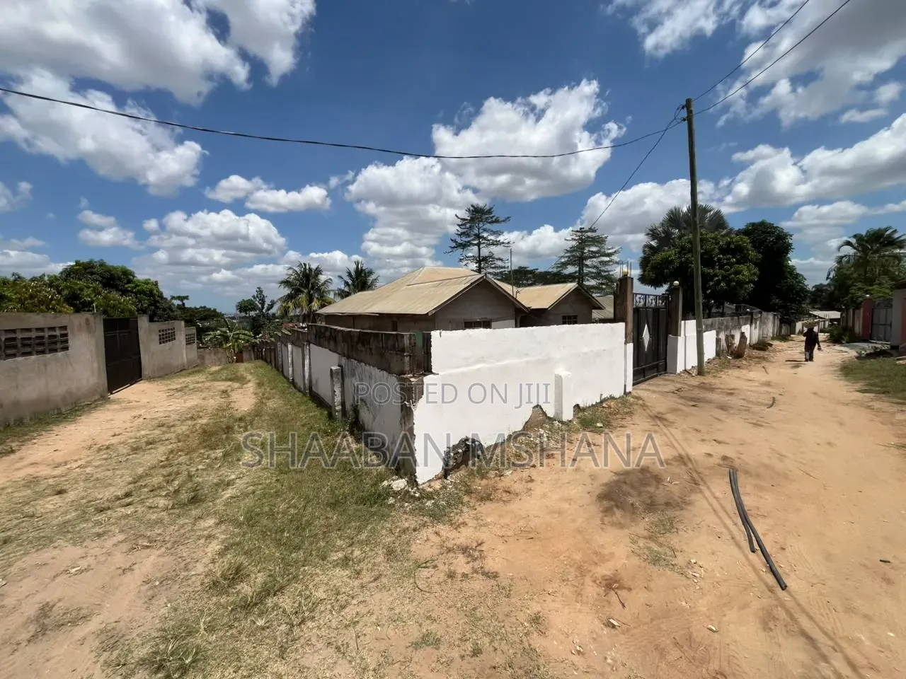5bdrm House in Private Property, Segerea for sale