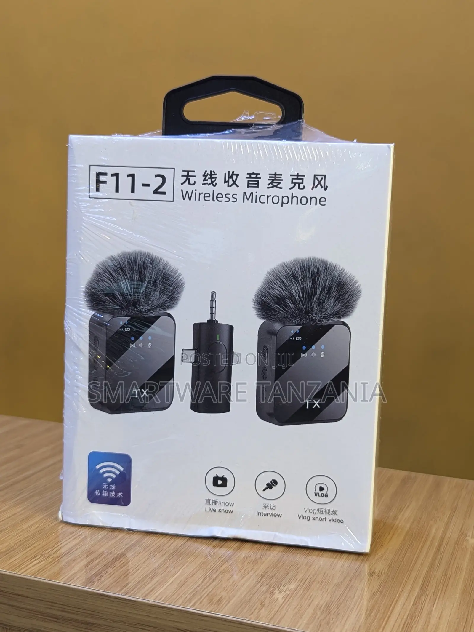 F11-2 Wireless Microphone System, Lavalier Microphone and Windshield