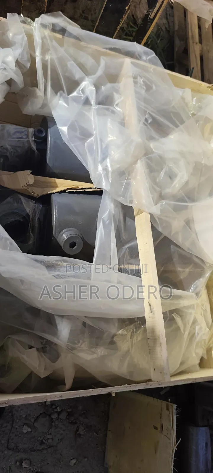 Shantui Excavators Brand New in Parts