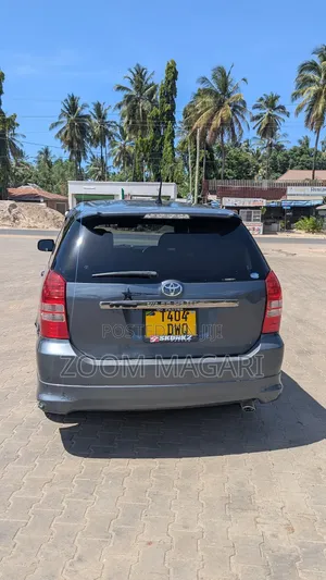 Toyota Wish 2004 Gray