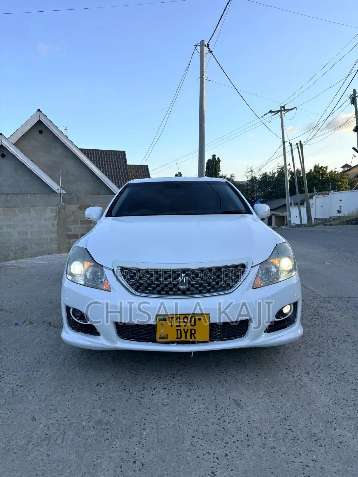 Toyota Crown 2009 White