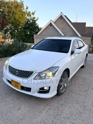 Toyota Crown 2009 White
