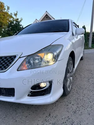 Toyota Crown 2009 White