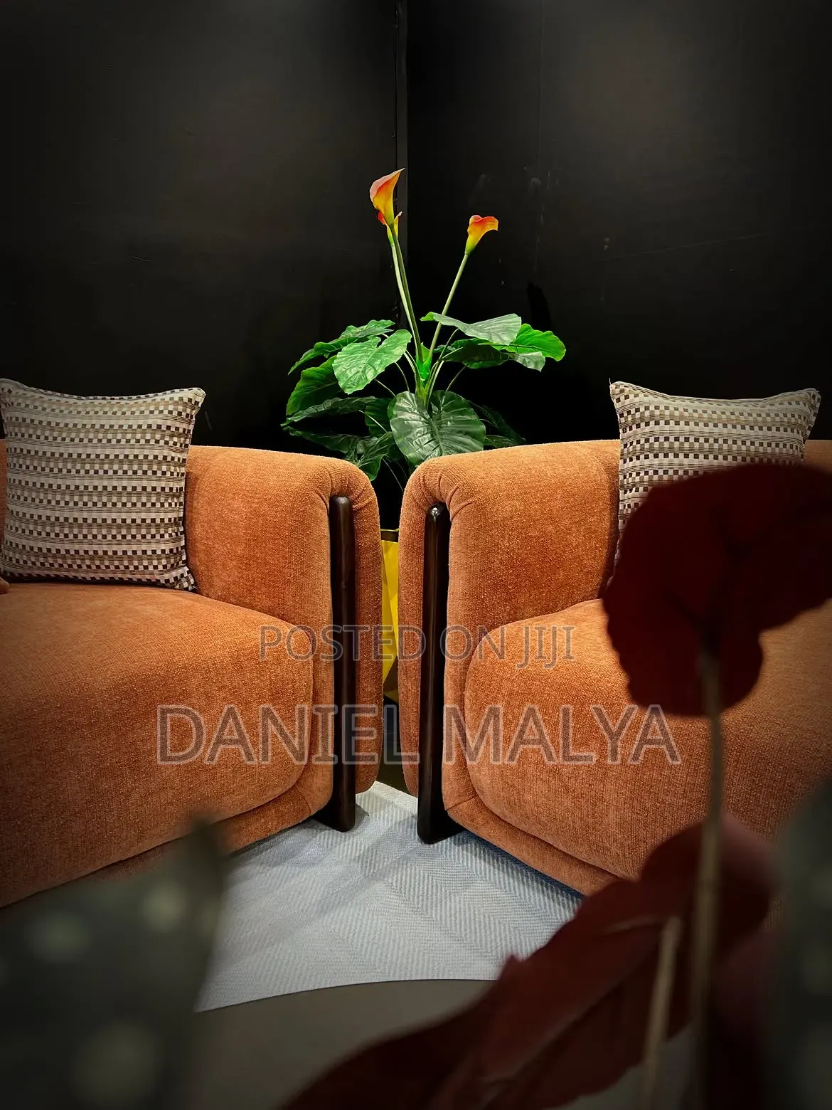 Luxury Sofa Set Watu7 3,2,2 Imepoa