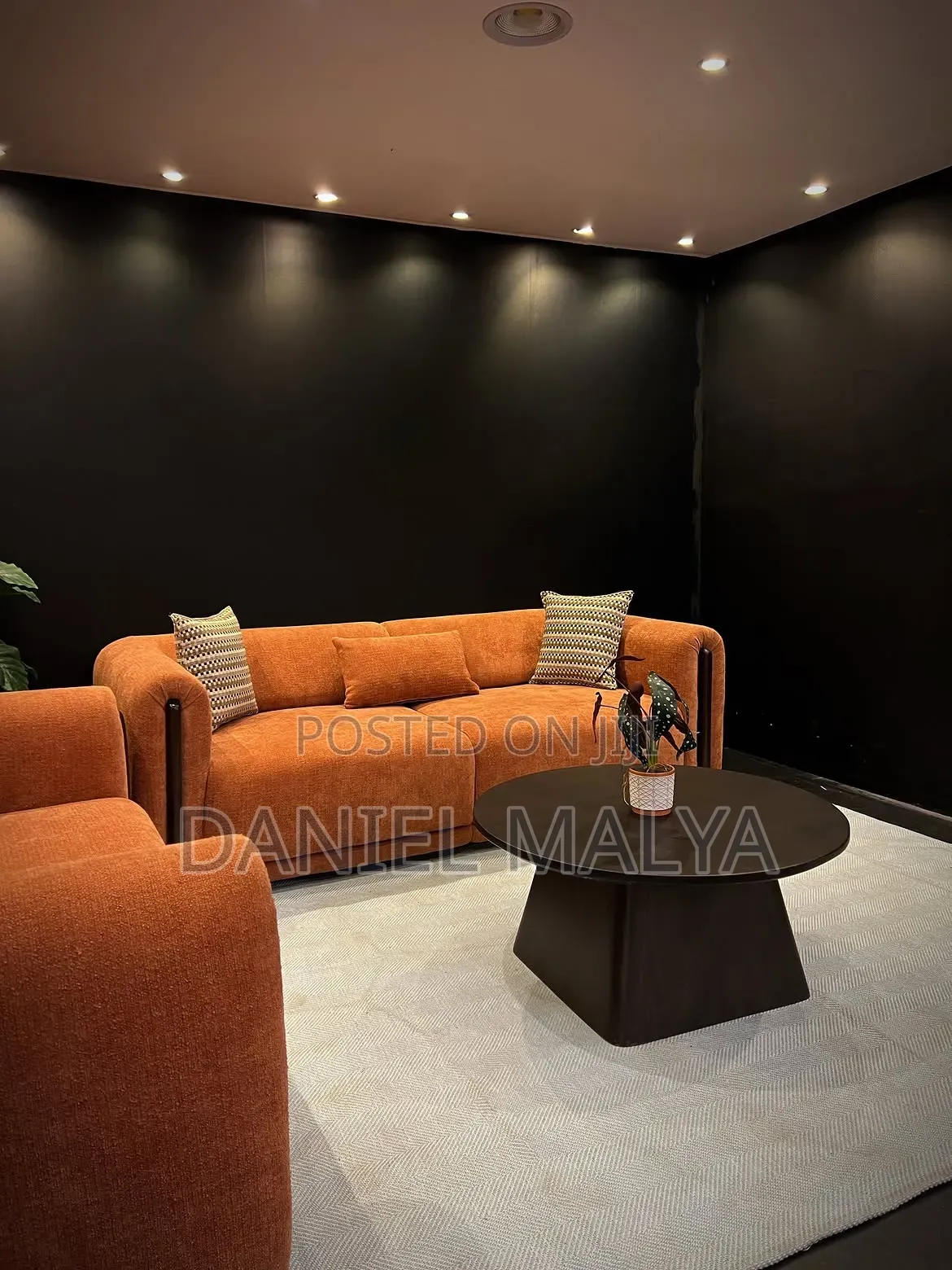 Luxury Sofa Set Watu7 3,2,2 Imepoa