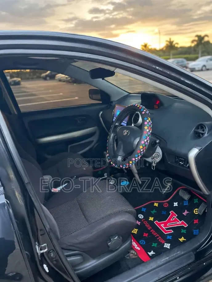 Toyota IST 2006 Black