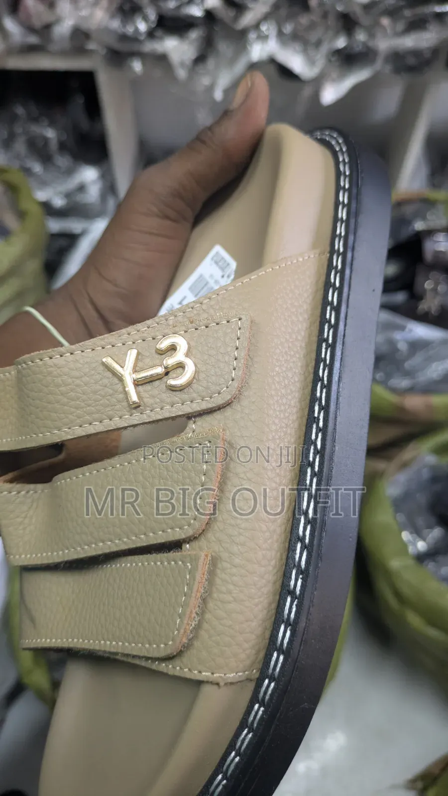 Sandals – MR BIG Outfit