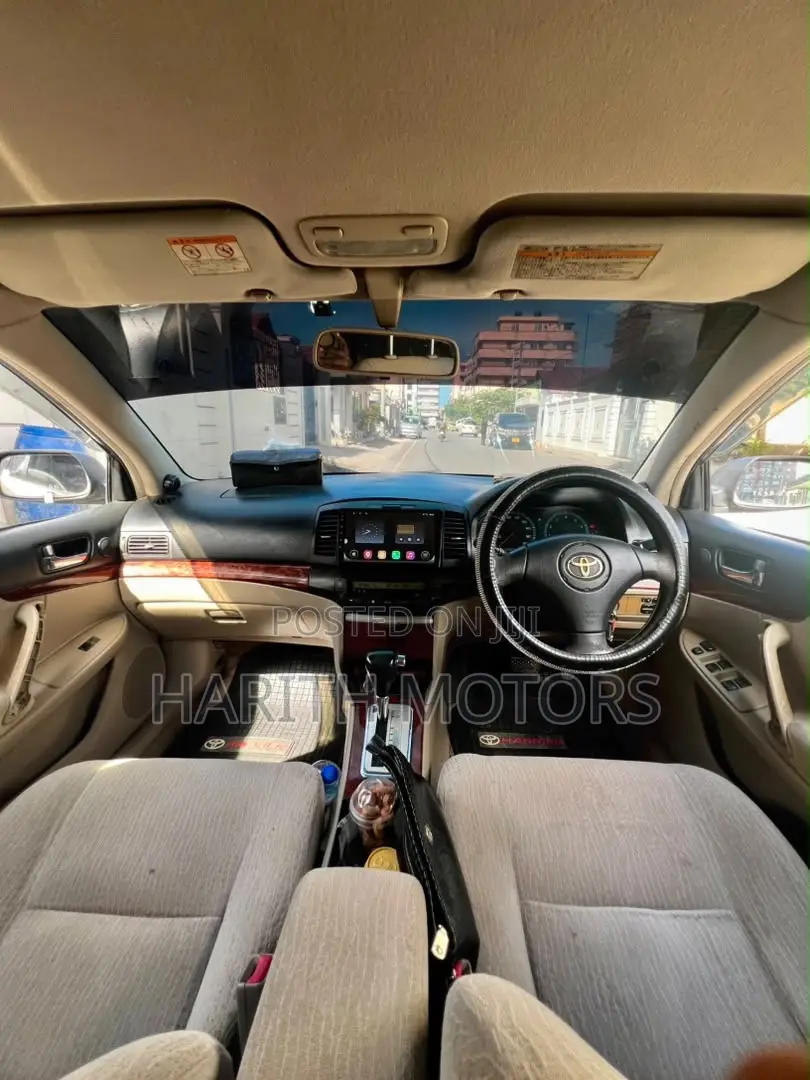 Toyota Premio 2004 Silver