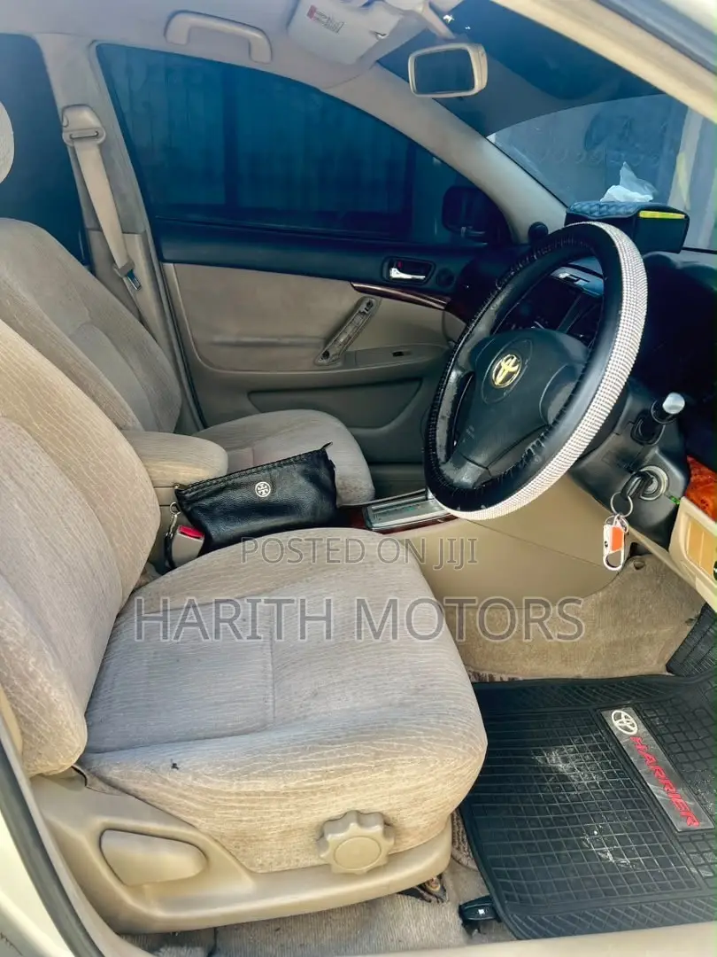 Toyota Premio 2004 Silver