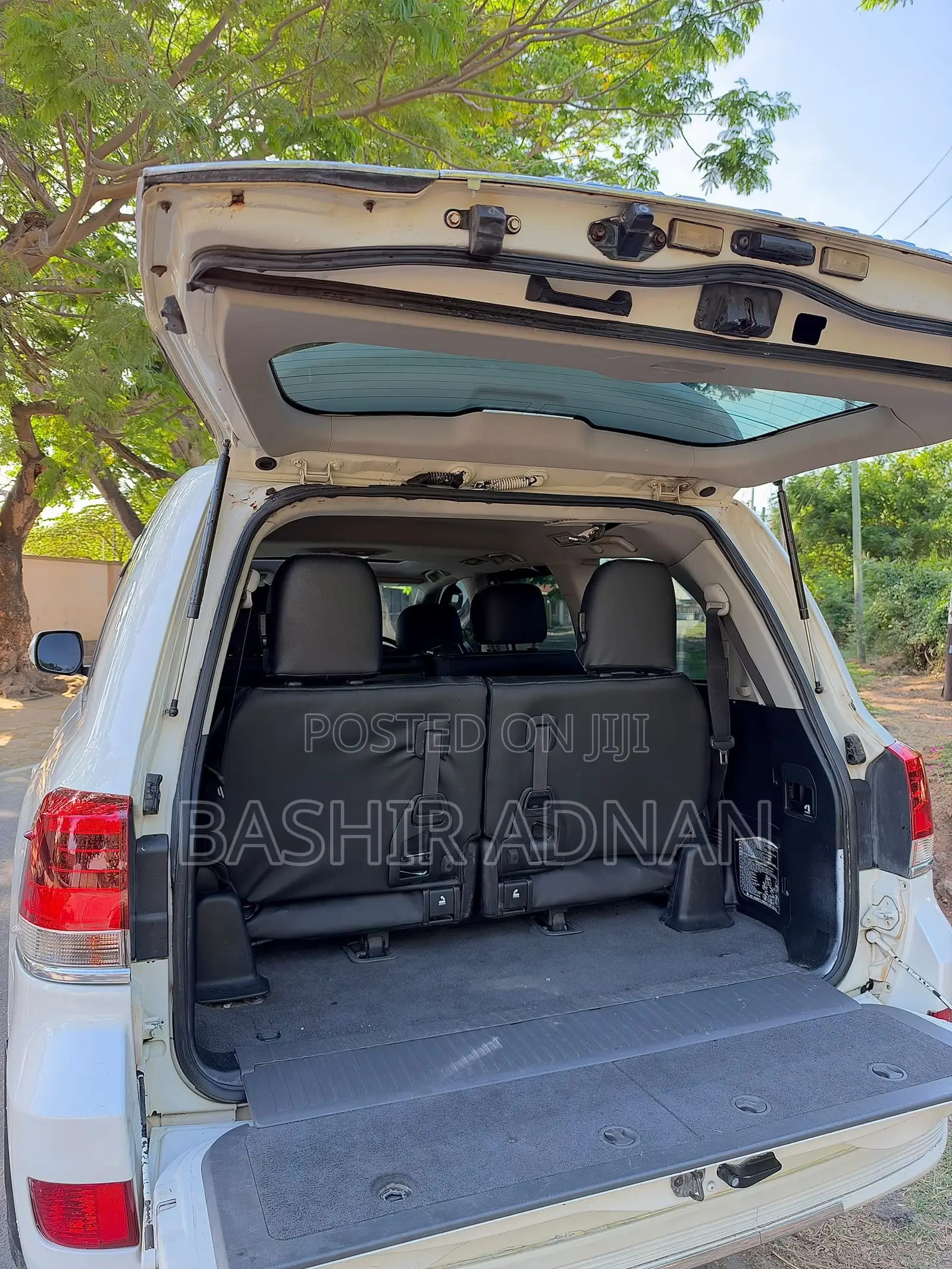 Toyota Land Cruiser 2013 White