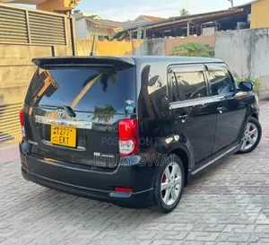 Toyota Rumion 2025 Blue