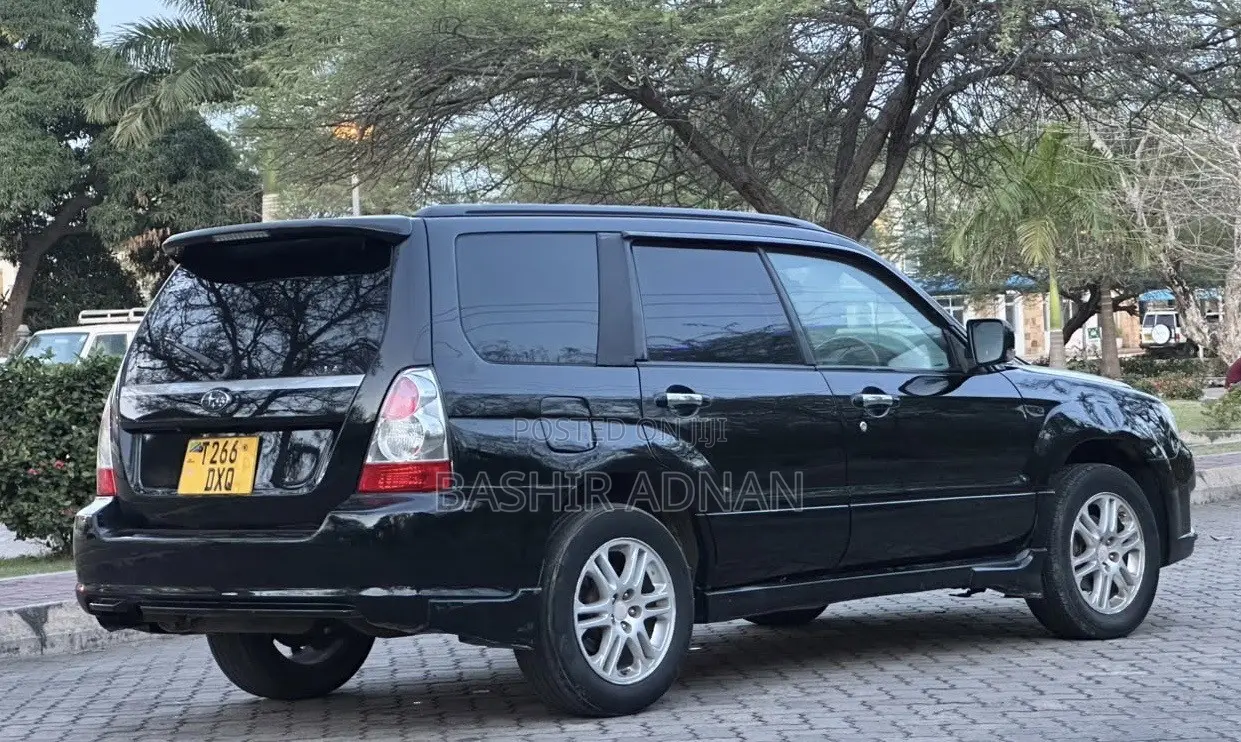 Subaru Forester 2006 Black