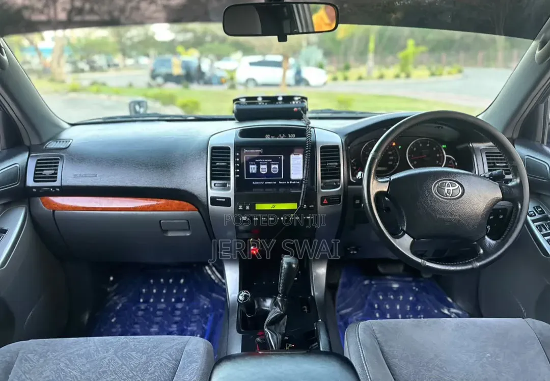 Toyota Land Cruiser Prado 2006 Black
