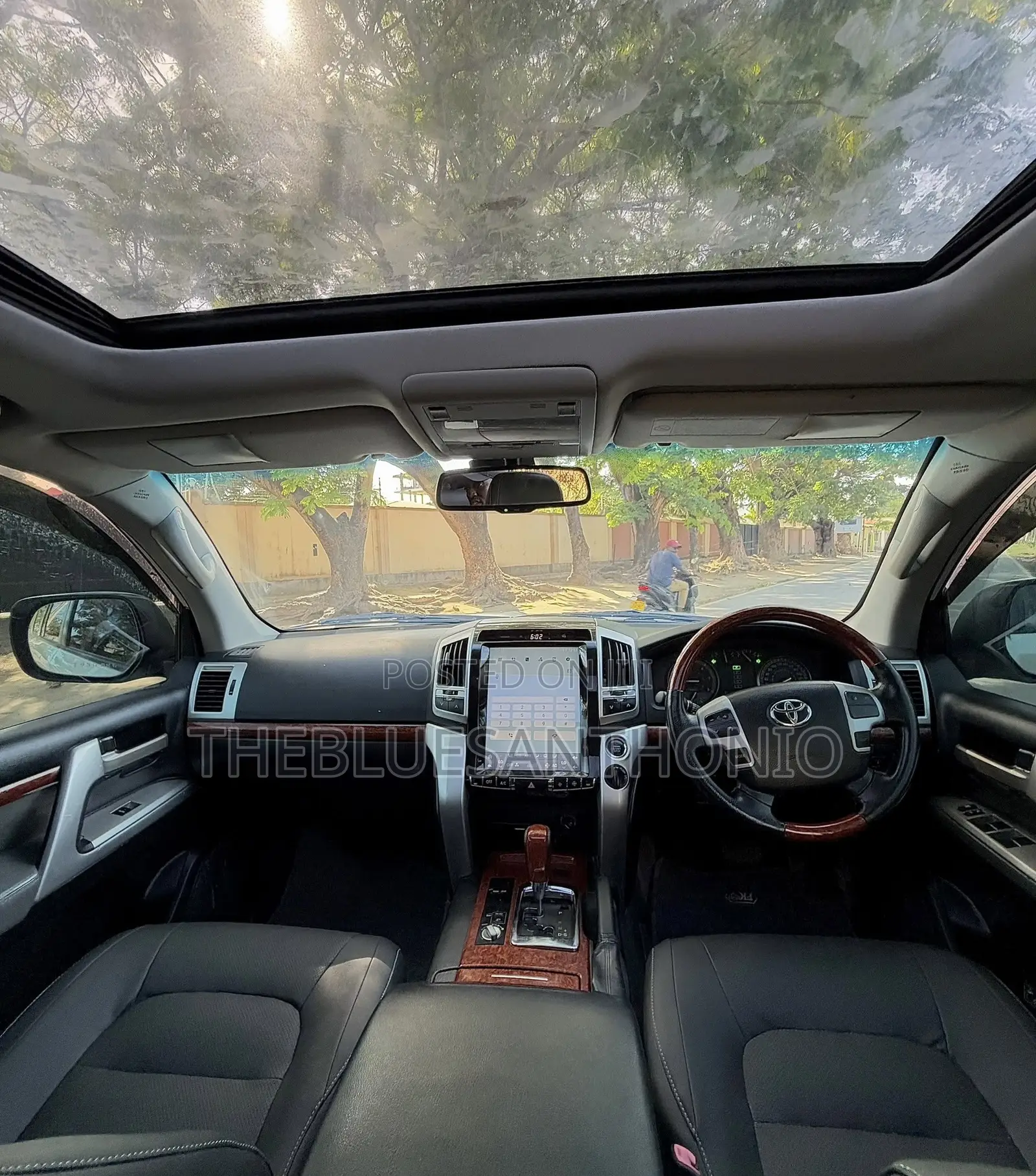 Toyota Land Cruiser 4.5 V8 VXR 2014 Pearl