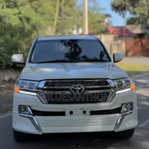 Toyota Land Cruiser 4.5 V8 VXR 2014 Pearl