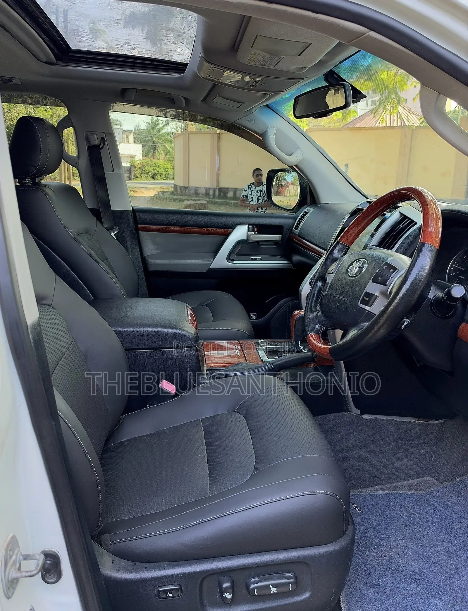 Toyota Land Cruiser 4.5 V8 VXR 2014 Pearl