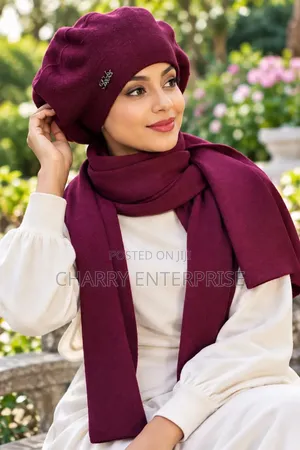 Beret and Knitted Scarf Full Set Hat and Scarf Kijuba