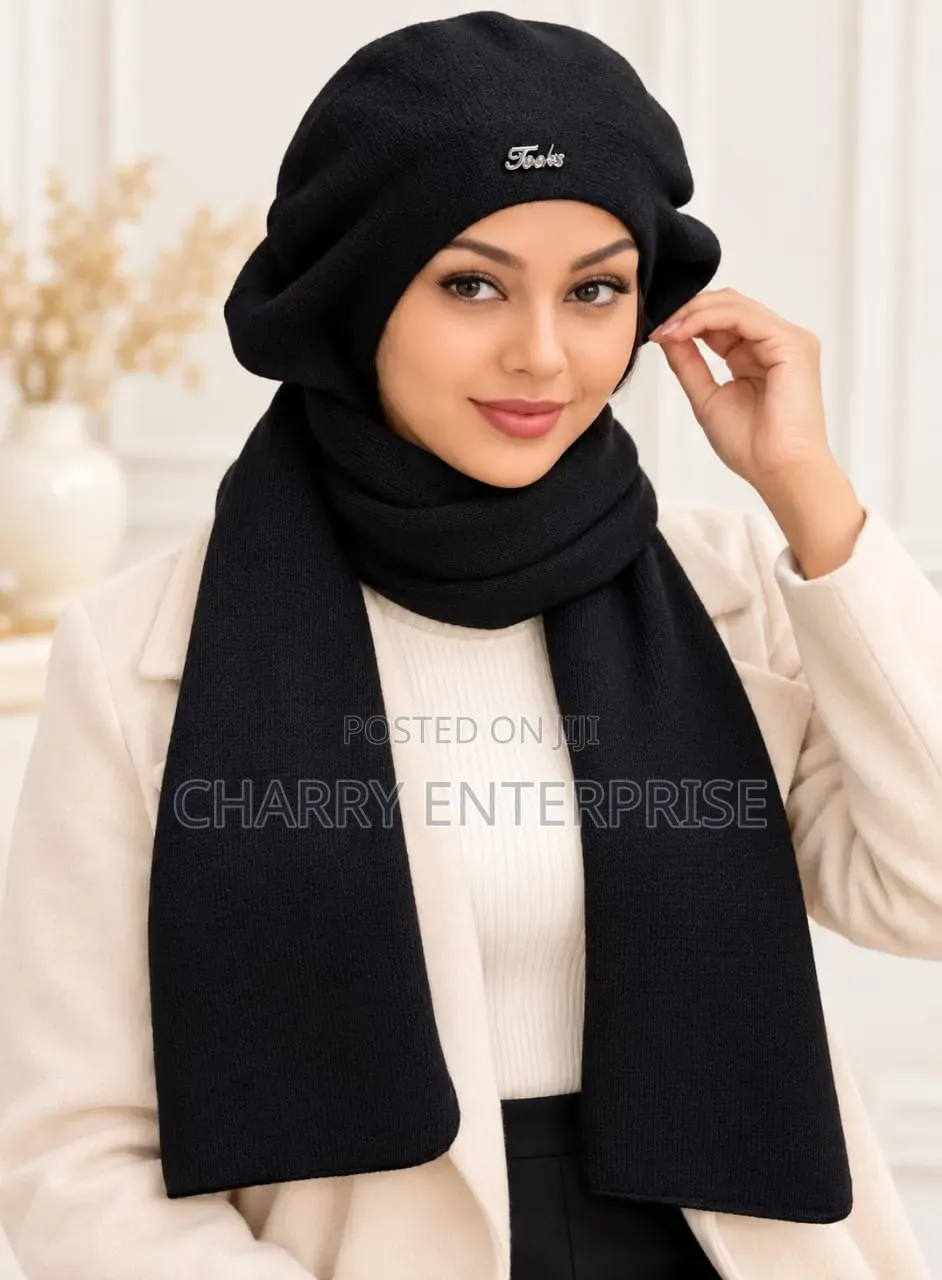 Beret and Knitted Scarf Full Set Hat and Scarf Kijuba