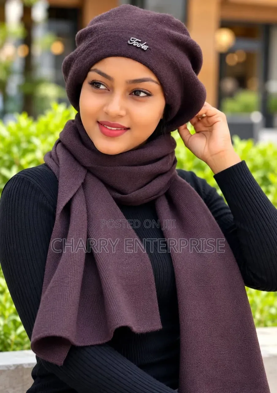 Beret and Knitted Scarf Full Set Hat and Scarf Kijuba