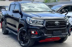 Toyota Hilux 2018 Black
