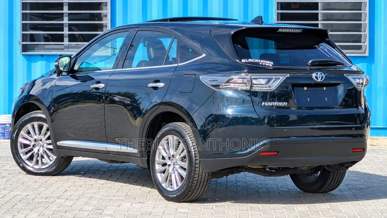 Toyota Harrier 2.0 2016 Gray