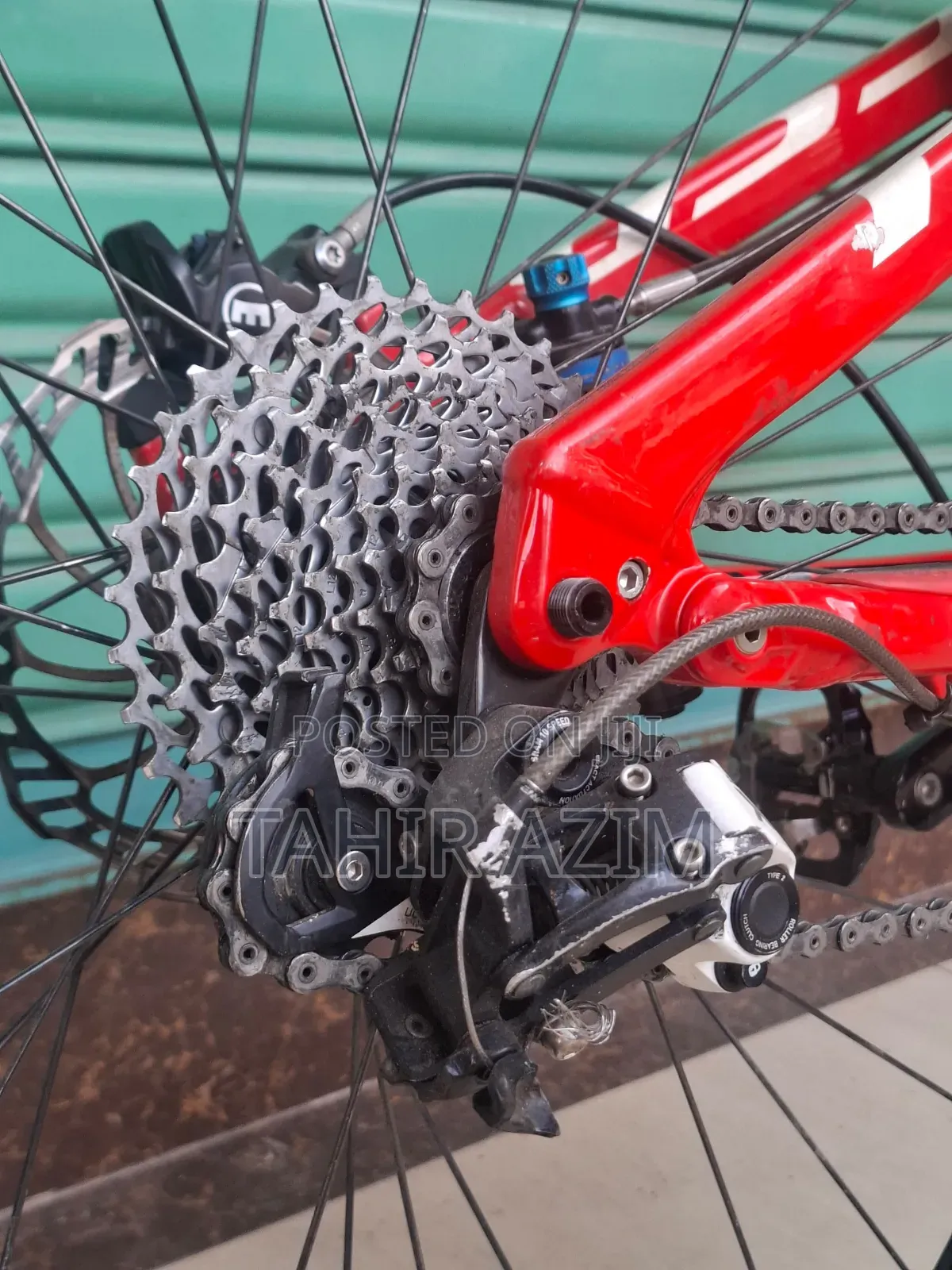 Specialized Full-Suspension Mountain Bike – 29 Inch.