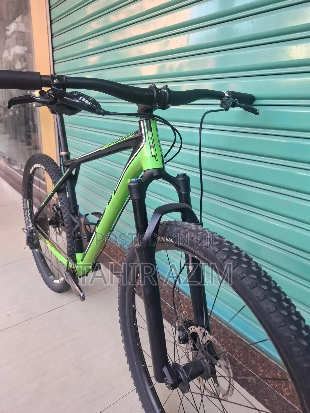 GT Zaskar 29” Mountain Bike.