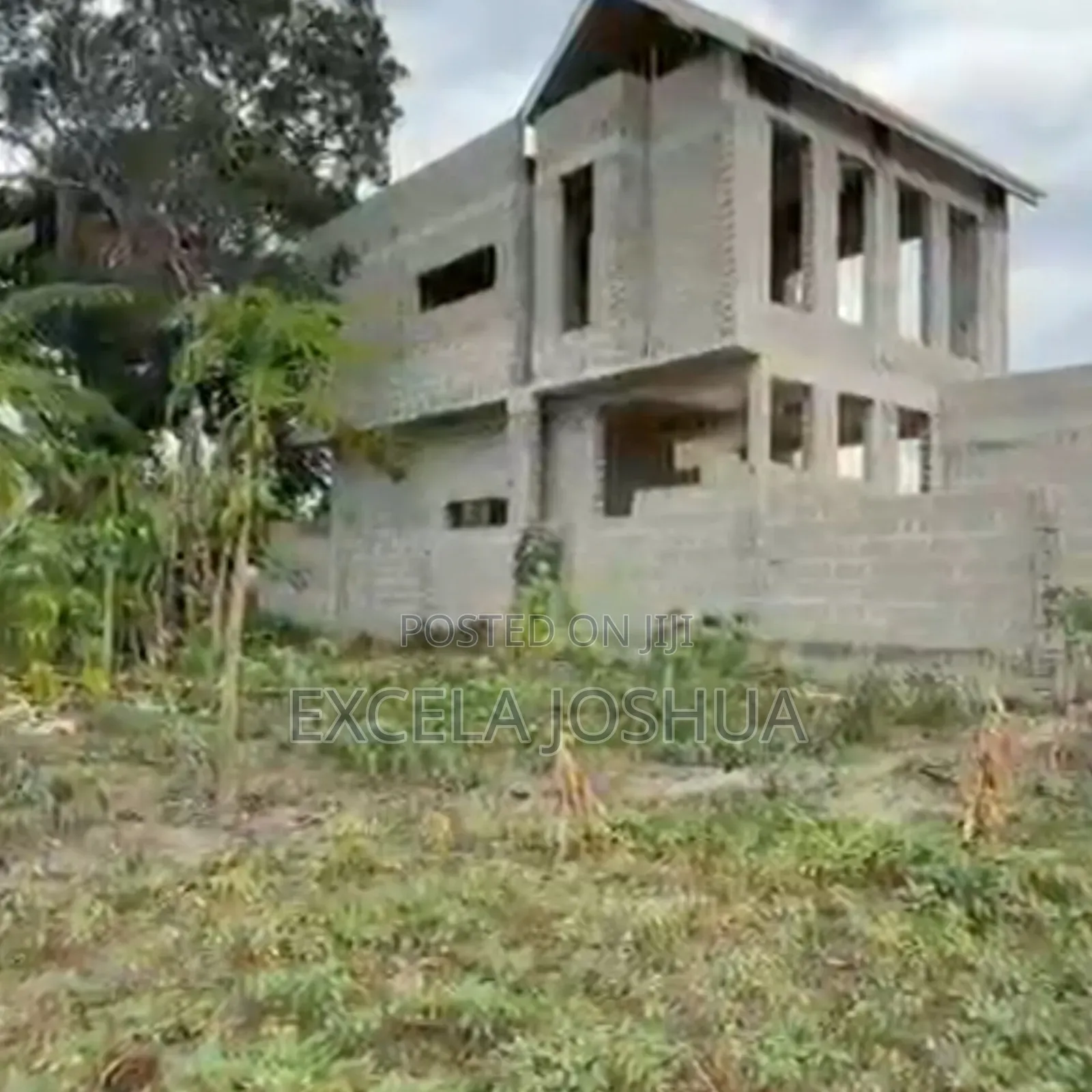 Kiwanja Kinauzwa Makongo Juu