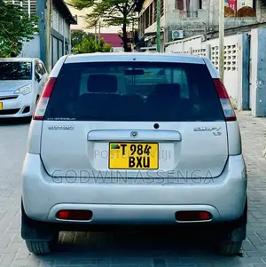 Suzuki Swift 2000 Silver