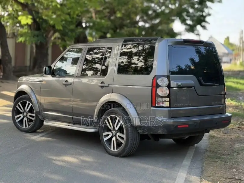 Land Rover Discovery 2009 Gray