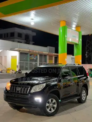 Toyota Land Cruiser Prado 2010 Black