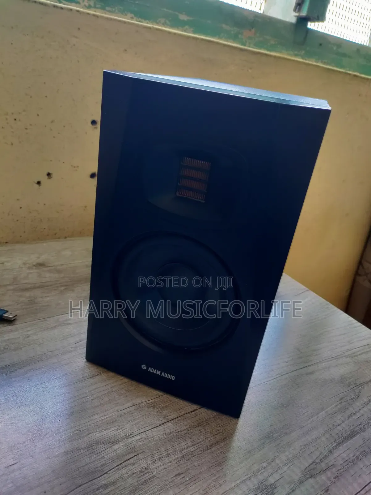 Monitor Speaker Adam Audio