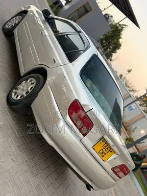 Toyota Carina 2000 Silver