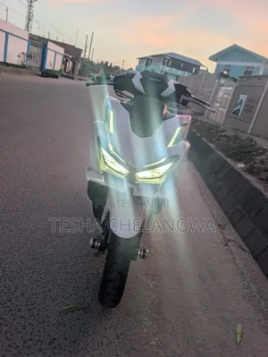 Honda Vario 2024 White