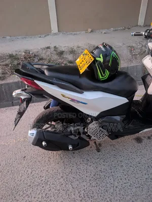Honda Vario 2024 White