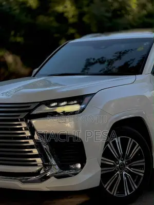 Lexus LX 600 2023 White