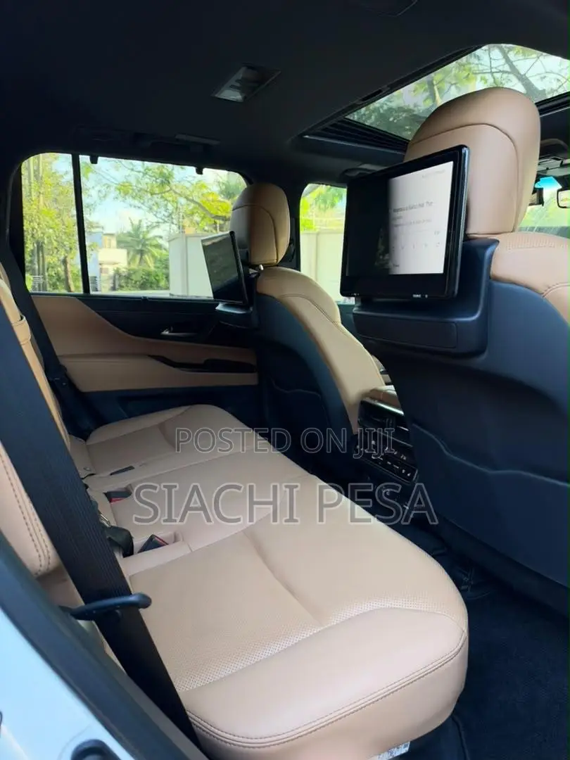Lexus LX 600 2023 White
