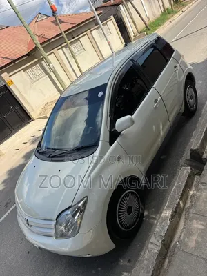 Toyota IST 2006 Silver