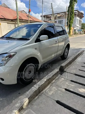 Toyota IST 2006 Silver