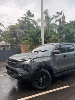 New Toyota Hilux 2026 Red
