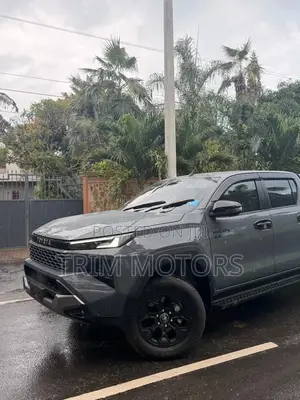 New Toyota Hilux 2026 Red