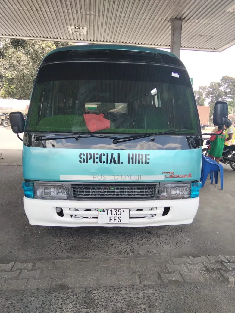 Toyota Coaster 2000