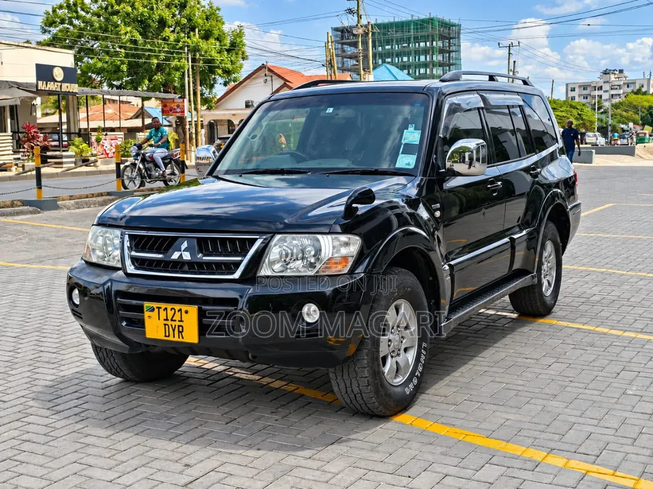 Mitsubishi Pajero 2004 Black