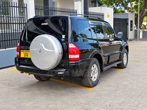 Mitsubishi Pajero 2004 Black