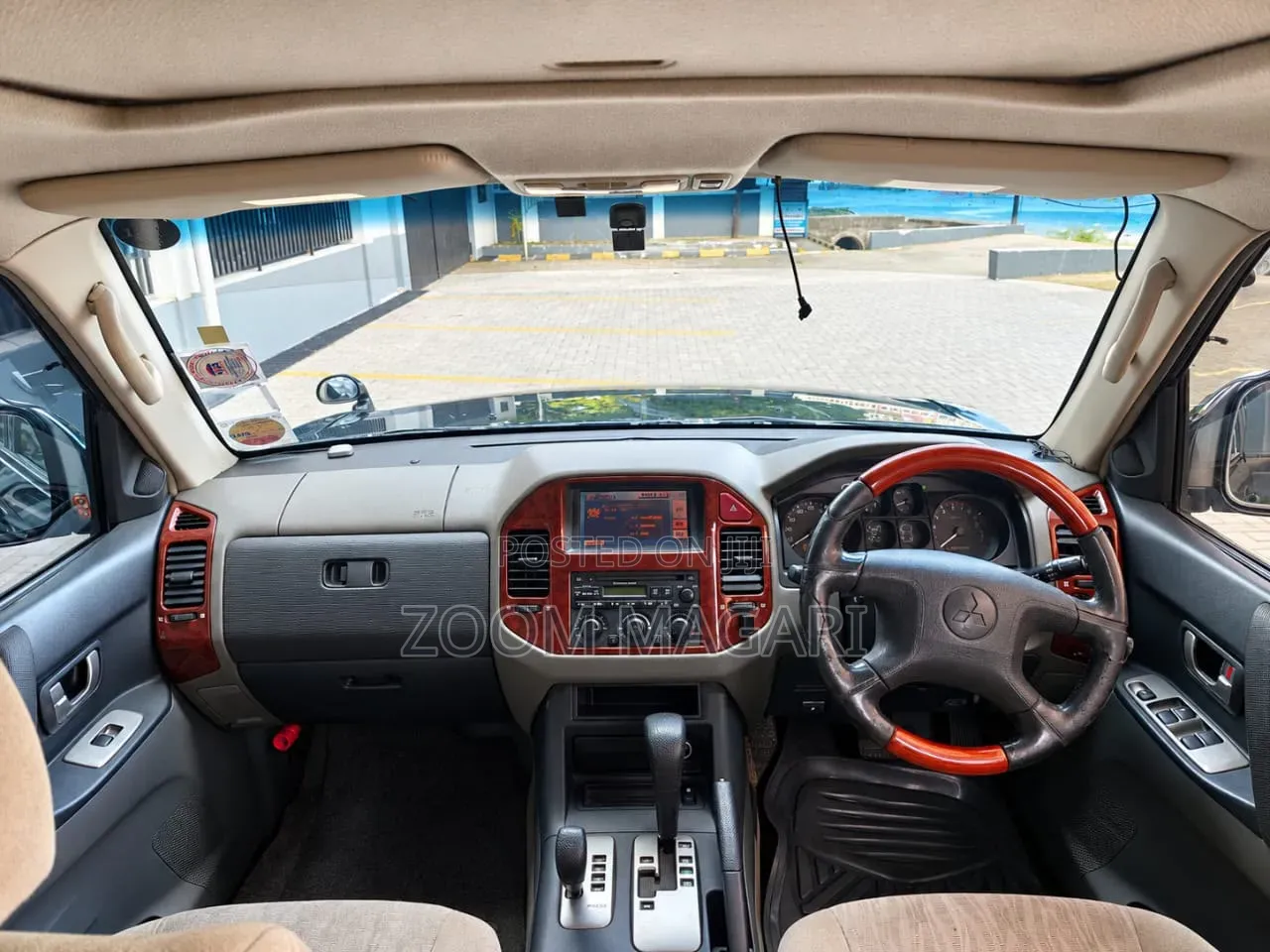 Mitsubishi Pajero 2004 Black